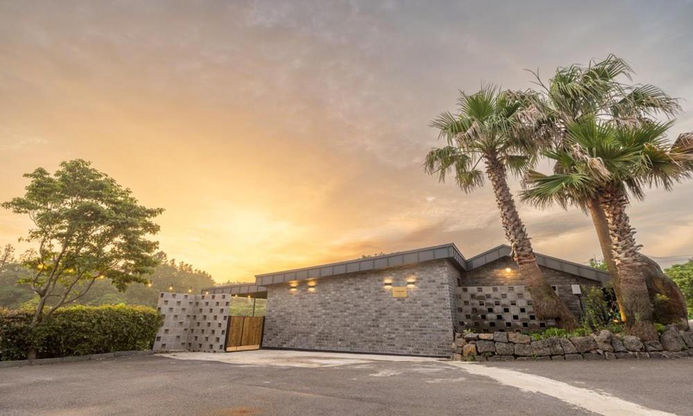 Jeju BunkerHotel&Resort Seogwipo Exterior foto
