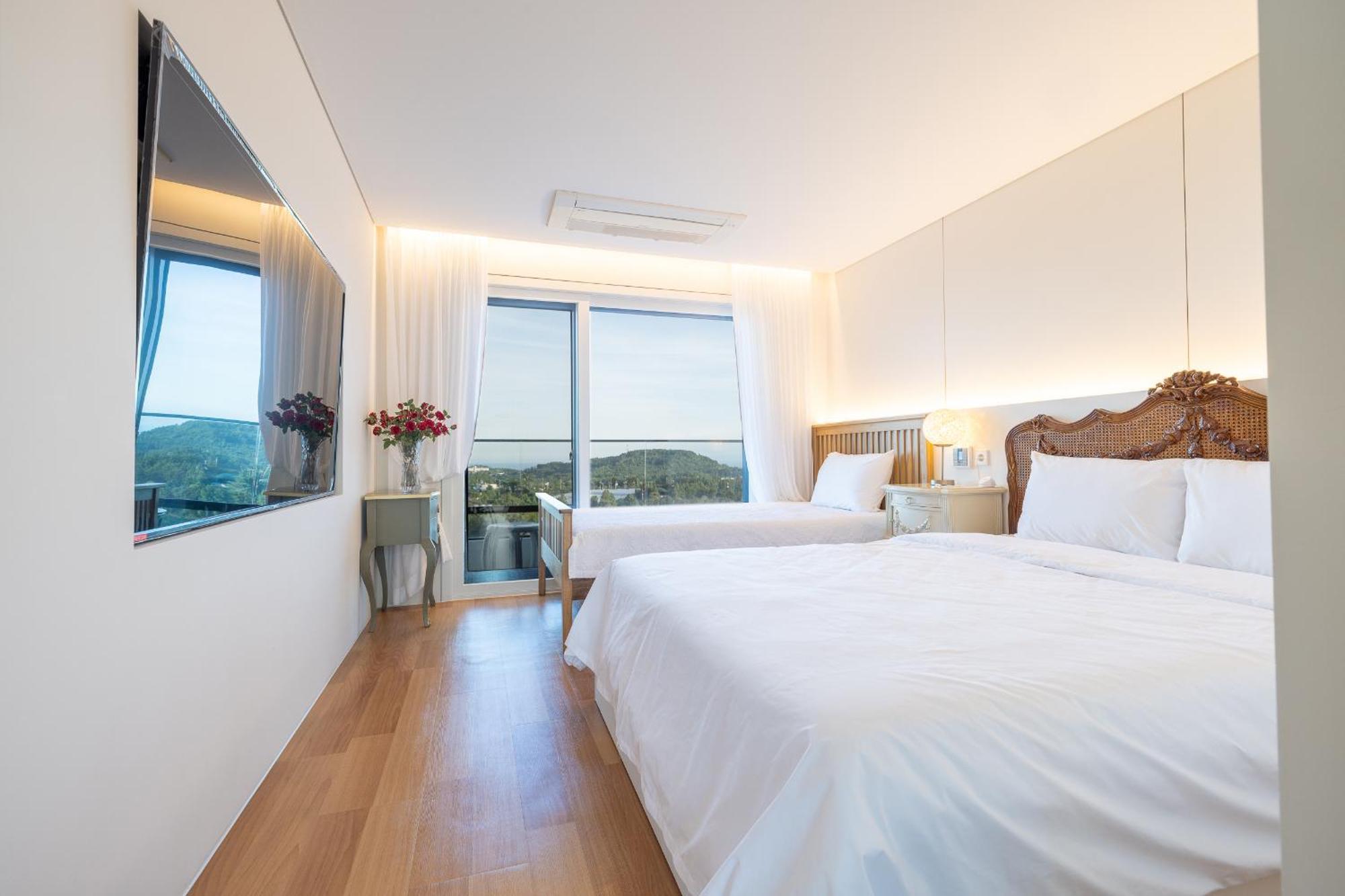 Jeju BunkerHotel&Resort Seogwipo Exterior foto